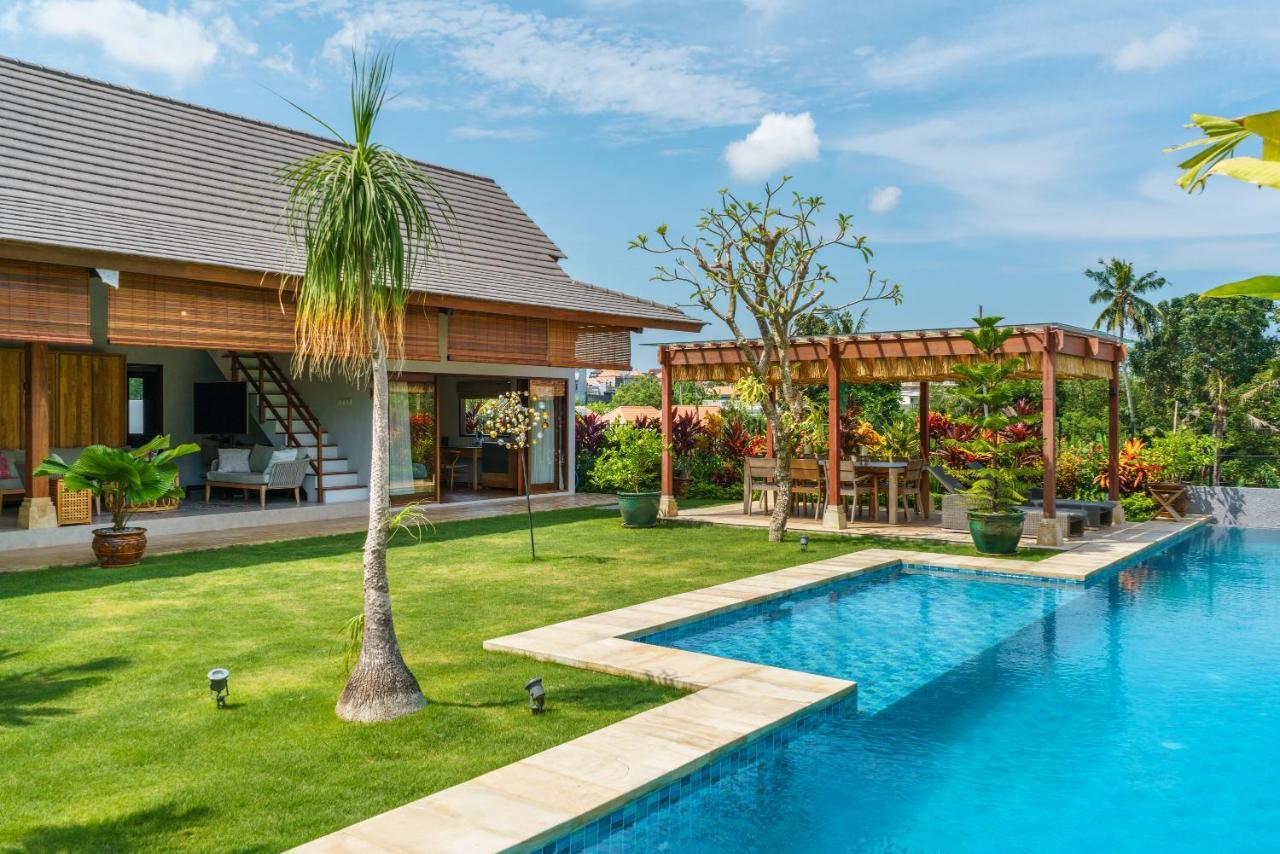 Villa Beauvida - Cozy 4- Bedroom Villa In Canggu With 18M Pool Dalung  Εξωτερικό φωτογραφία